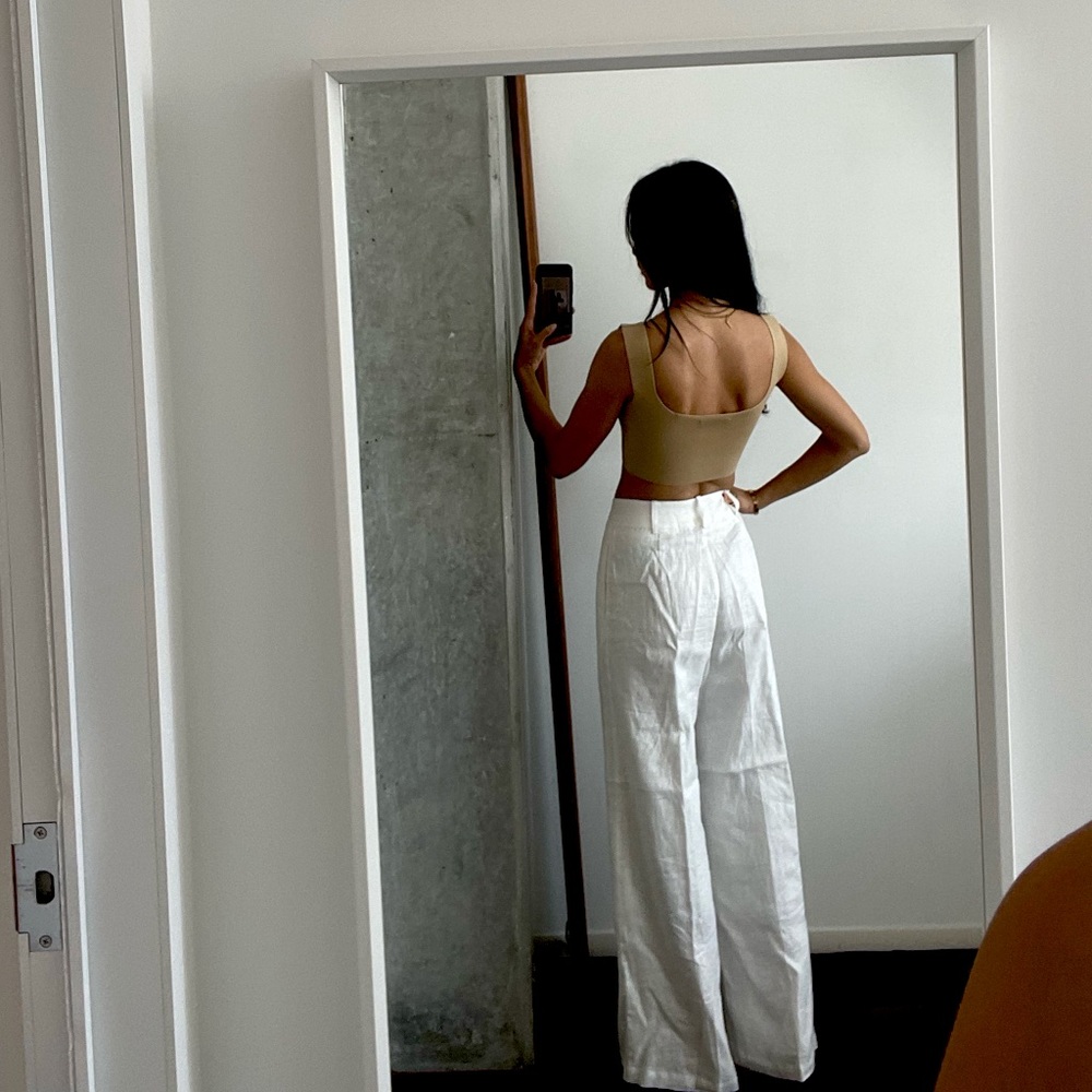 SIR the label linen pants. Size 0/2. Never worn.